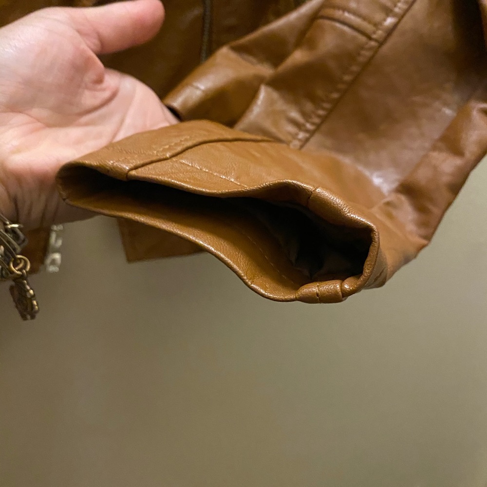 GUESS - brown leather jacket - Picture 4 of 8